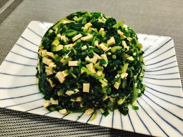 Stir-fried Kalimerisindica Dried Tofu 马兰头香干